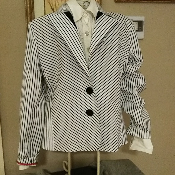 Jones New York Jackets & Blazers - 💕💕💕 Jones of New York jacket💕💕💕💕